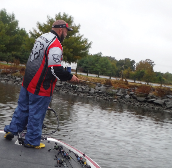 naticoke-river-bass-fishing-report-oct-11-2014-smitson-big-bear-fishing-rods.png